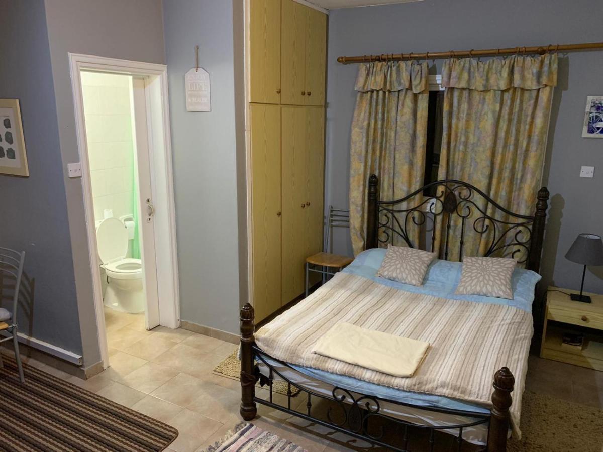 Small & Cozy Studio Paralimni Esterno foto